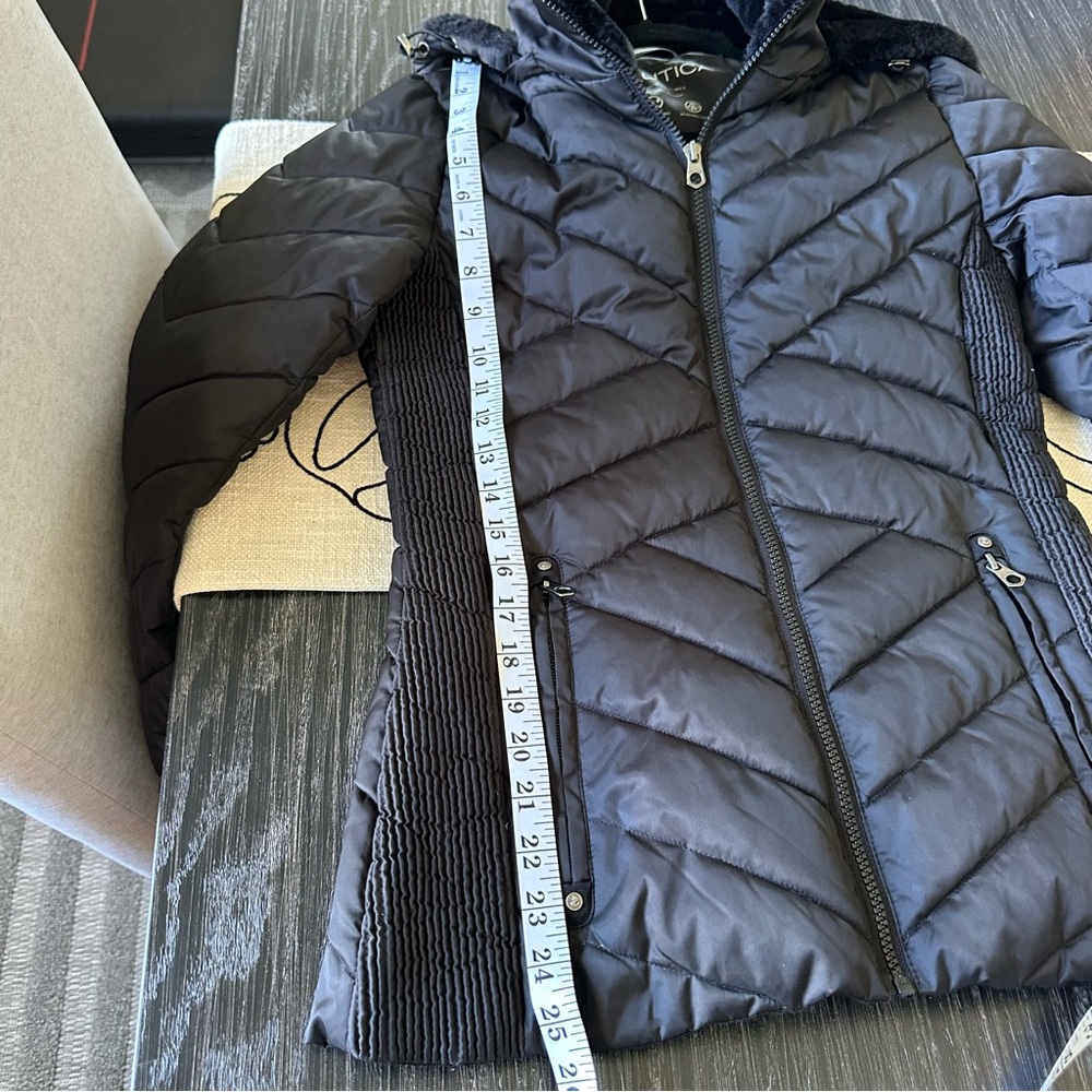 Nautica Puffer Jacket With Fur Lined Detachable Hood and Zipper Pockets Black,XS - Picture 12 of 13